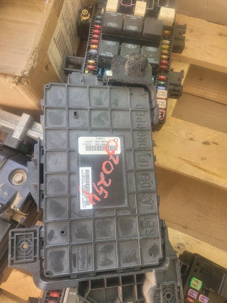 Caja de fusibles para ford f350 f450 f550 6.2 4X4