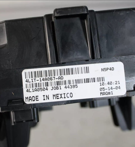 Caja de fusibles interior para Ford Expedition 2003 4L1T 14A067 AD