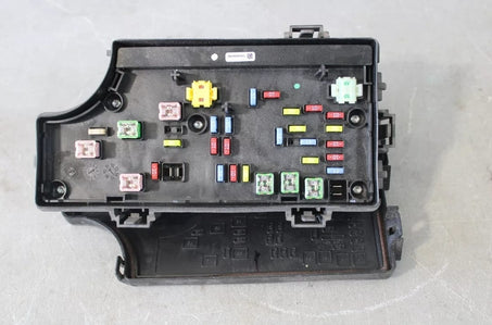 Caja de fusibles para dodge caliber patriot  2007 2008  2.4